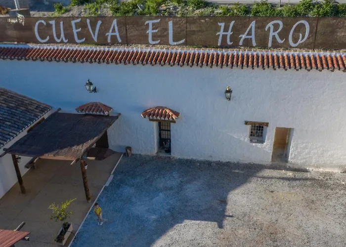 Cueva El Haro